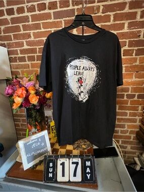 One Tree Hill themed graphic t-shirt featuring a "People Always Leave" design.